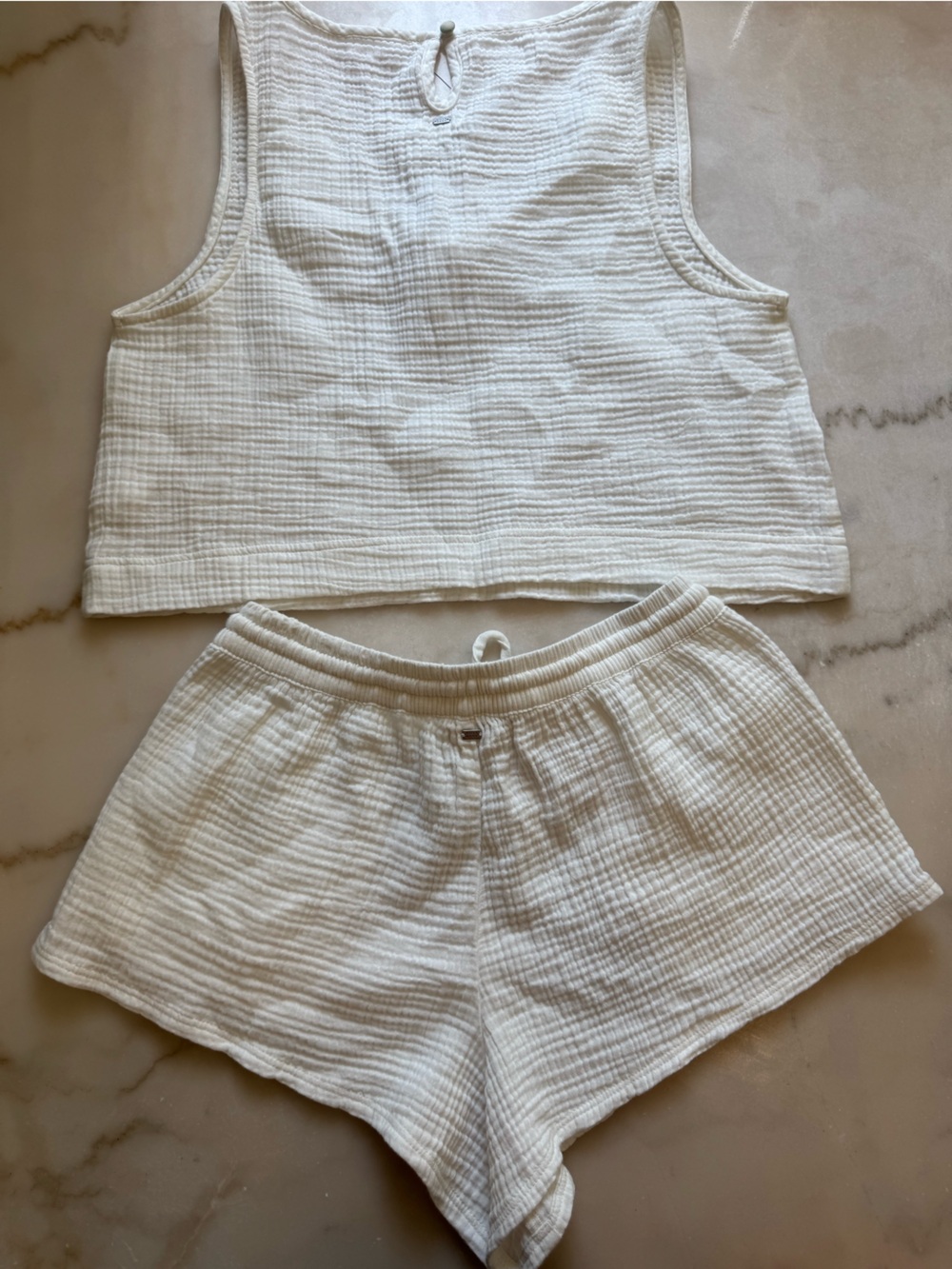 Billabong White Textured Tie-Front Tank and Shorts Set - Picture 4 of 7